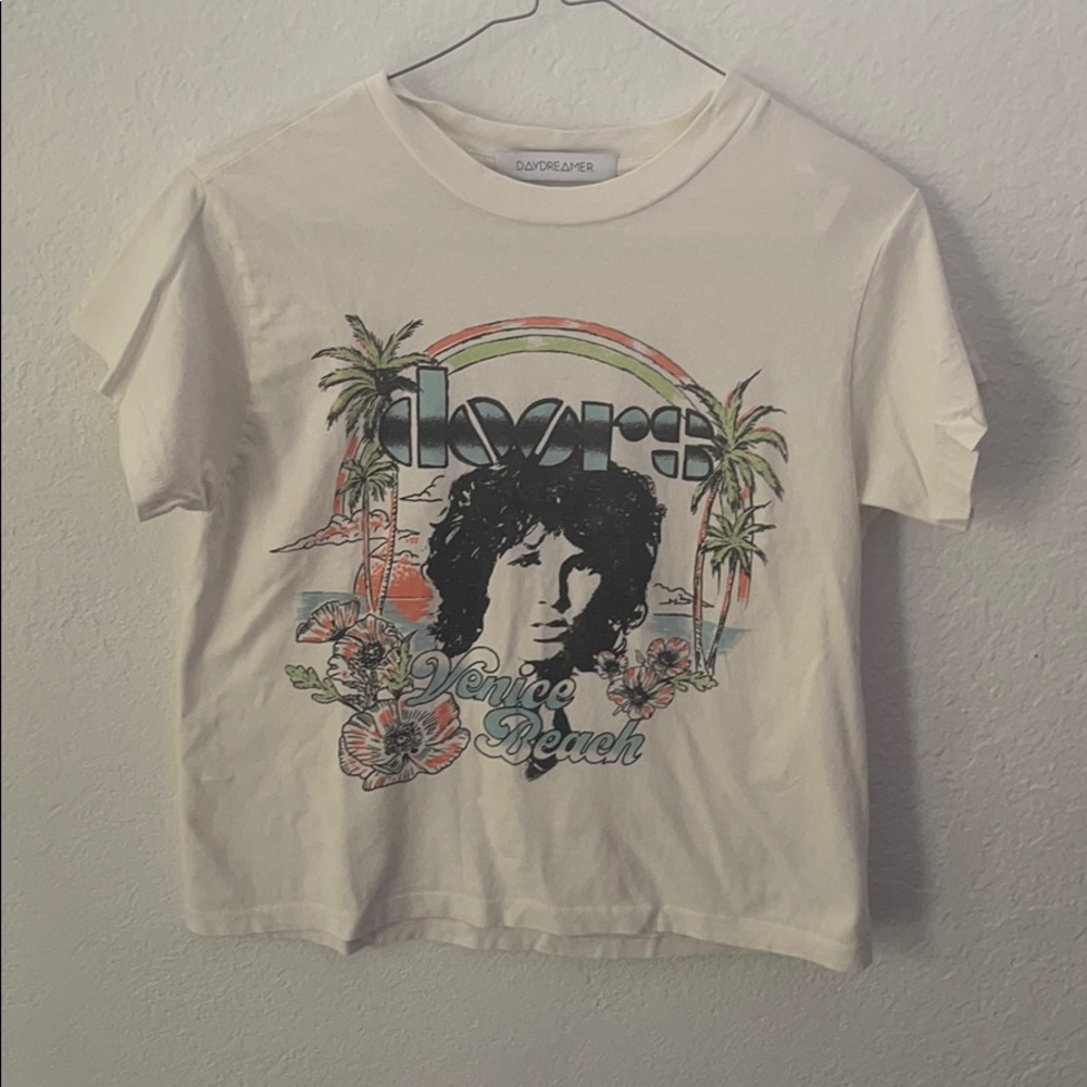 graphic tee